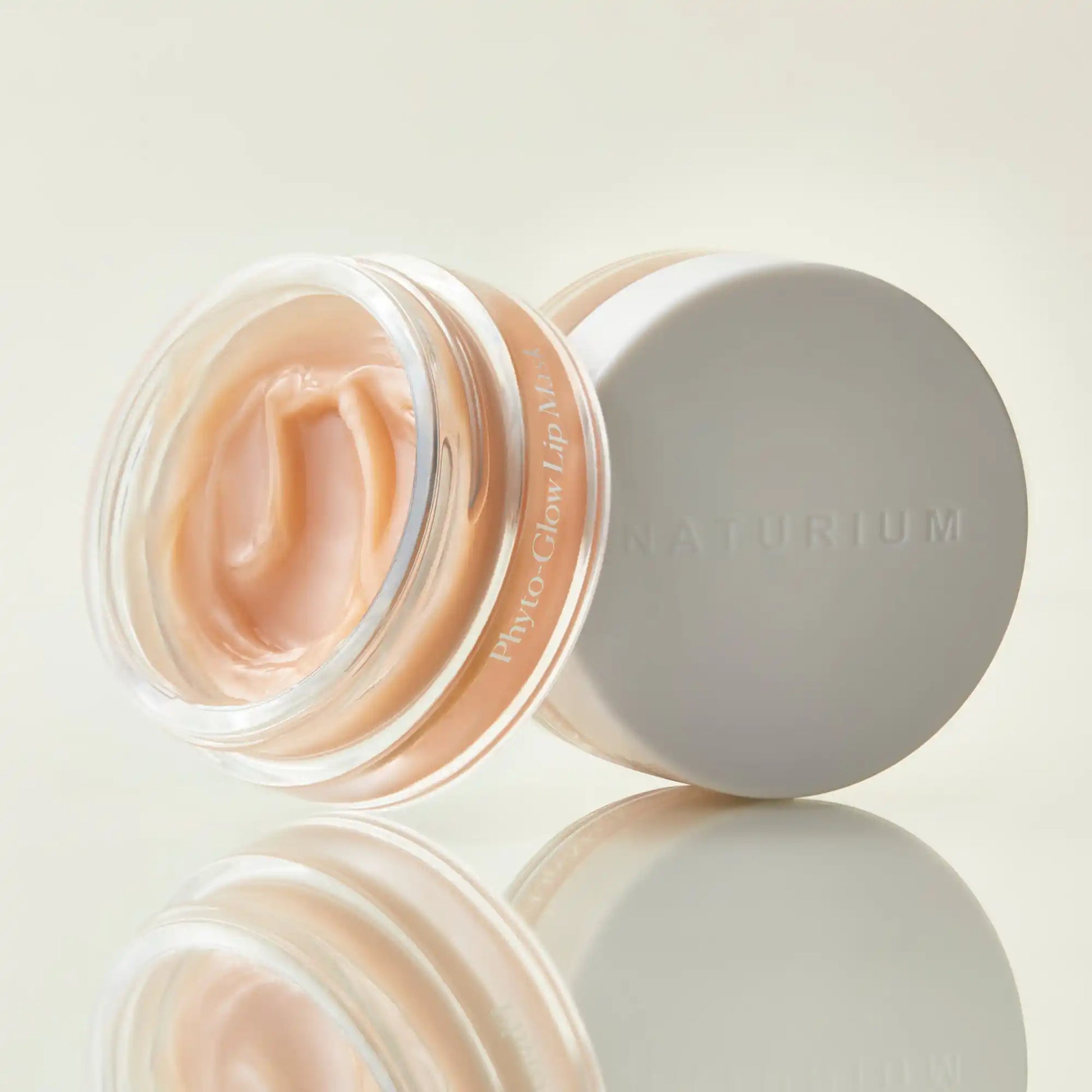 phyto-glow-lip-mask-i4 phyto-lipmask_0607-crop.webp